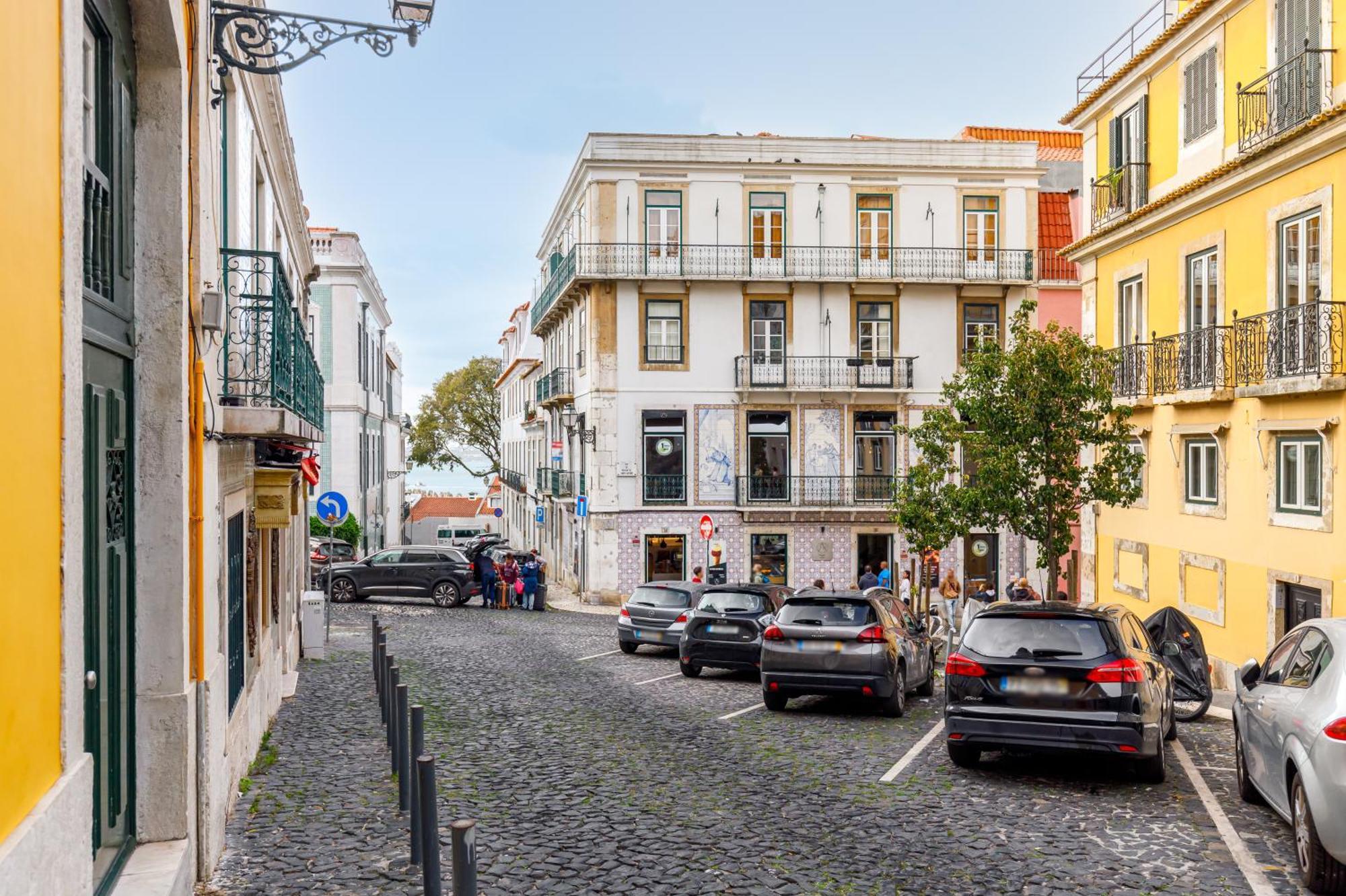 Sublime Apt Medieval Alfama 리스본 외부 사진